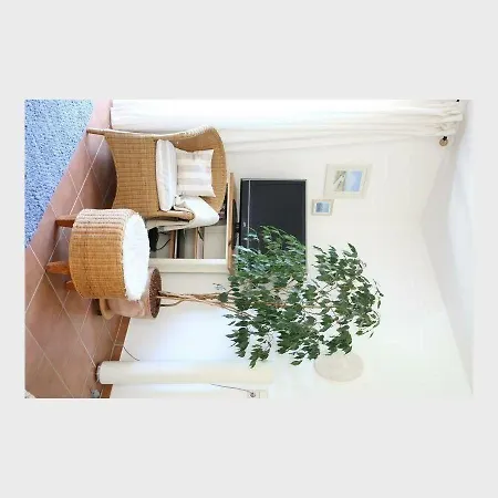 Jutta Apartment *